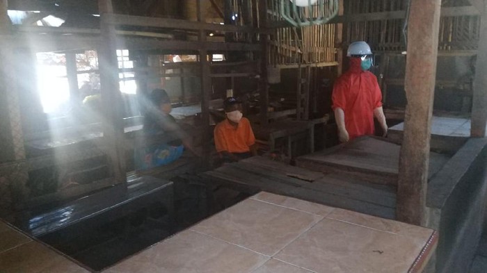Pria Bersuhu 38,4 Derajat Asal Jember Dievakuasi Petugas Puskesmas di Banyuwangi