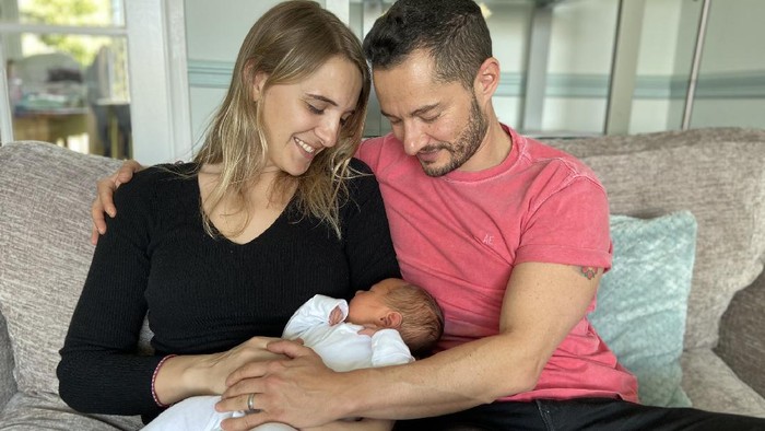 Jake dan Hannah Graf Jake dan Hannah Graf, orangtua transgender pertama di Inggris.