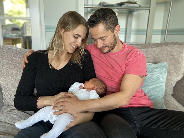 Jake dan Hannah Graf Jake dan Hannah Graf, orangtua transgender pertama di Inggris.