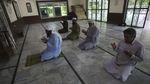 Pakistan Izinkan Salat Berjamaah saat Ramadhan