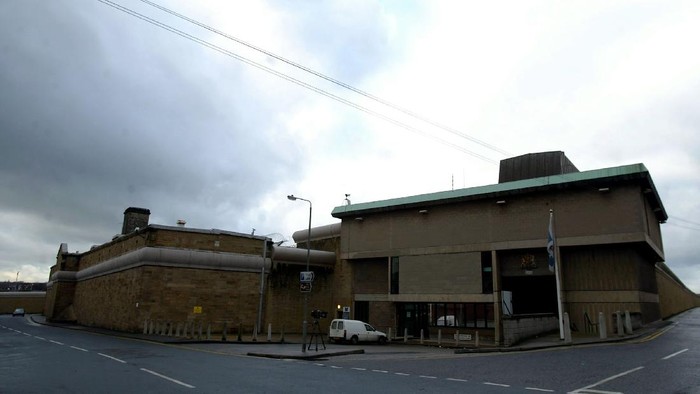 WAKEFIELD, ENGLAND - JANUARY 13:  The Wakefield prison, where convicted serial killer Dr Harold Shipman was found dead hanging in his cell, is pictured January 13, 2004. Shipman, nicknamed 