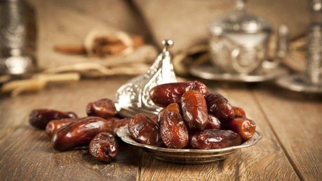 Makan Kurma dan Minum Air Putih, Buka Puasa Sederhana Rasulullah