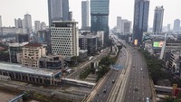 Namun, meski PSBB, data AirVisual Senin (20/4/2020) pada pukul 08.00 WIB, menunjukkan Air Qulity Index (AQI) Jakarta berada di 162 atau masuk dalam kategori tidak sehat. ANTARA FOTO/Dhemas Reviyanto.