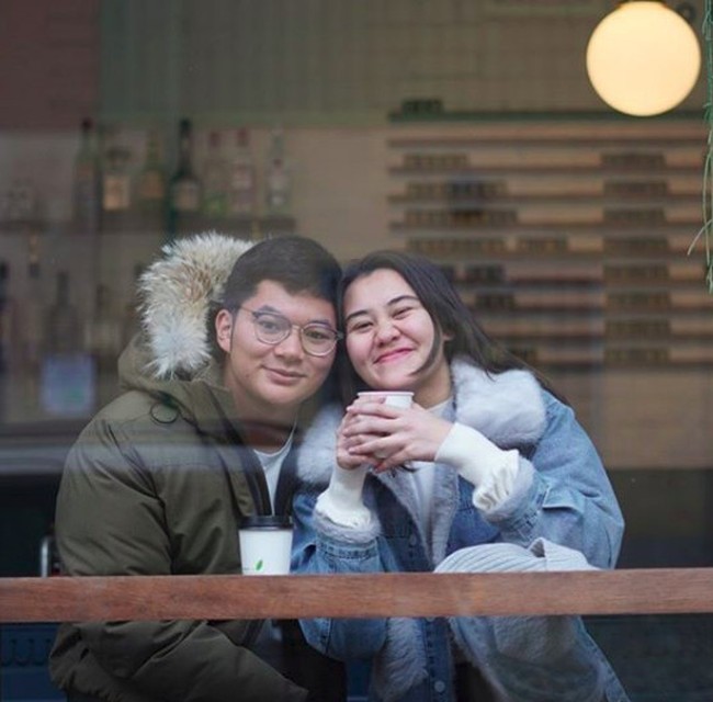 Teranyar, ada Aaliyah Massaid yang disebut tengah pacaran dengan seorang pria kaya bernama Sultan Sapta. Saking kayanya, keluarga Sultan diduga memiliki sebuah pulau dan yacht. (Foto: Instagram)