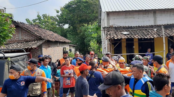 bocah tenggelam di sungai madiun ditemukan