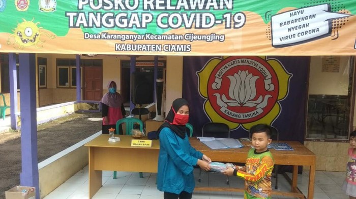 Bocah Ciamis Sumbang Masker