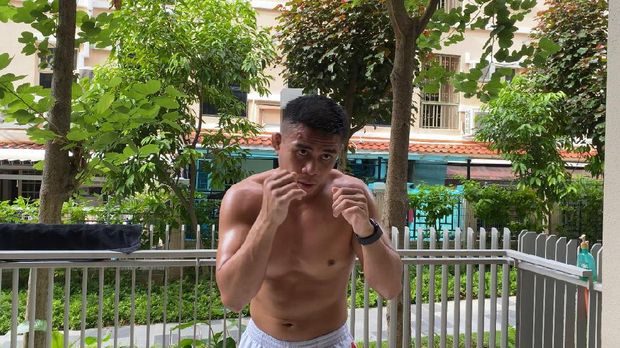 Dua atlet ONE Championship asal Indonesia Eko Roni Saputra & Priscilla Hertati