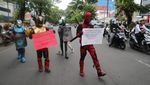 Aksi Superhero Ajak Warga Makassar Stay at Home untuk Lawan Corona