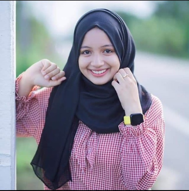 Bagaimana menurutmu dengan kemiripan antara Sanwanee dan Lisa Blackpink ini? Foto: Instagram