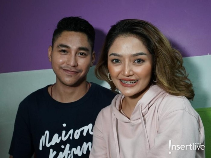 Krisjiana Baharudin dan Siti Badriah