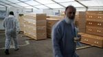 Parkiran Masjid di Birmingham Jadi Kamar Mayat Darurat