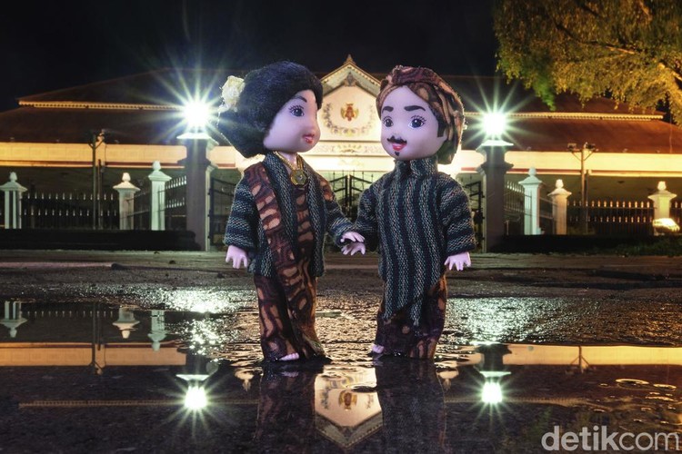 Romantisme Jogja dengan berbagai keindahan alam, seni dan budaya jadi magnet yang kuat untuk terus dieksplore. Seperti yang terekam dalam foto-foto karya Fauzie Helmy ini.

Kerinduan akan Jogja semakin terasa di tengah Pandemi Corona yang melanda hampir ke seluruh dunia termasuk Indonesia. Untuk mengobati rasa rindu, detikcom mencoba mengangkat keindahan kota Jogja dengan bentuk yang berbeda.