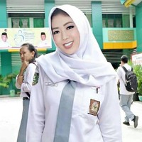 Ternyata wajah Soimah masih cocok ya jika diedit menjadi anak SMA. Kamu setuju? Foto: Instagram @Hermawan_76