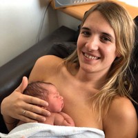 Jake dan Hannah Graf sendiri dikenal sebagai pasangan transgender yang dijuluki trans powera couple di Inggris. Keduanya merupakan aktivis transgender yang berpacaran sejak 2015 dan menikah dua tahun lalu. Foto: Instagram @jake_graf5