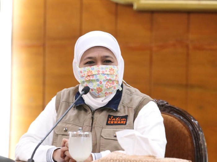 Gubernur Jawa Timur Khofifah jumpa pers di grahadi