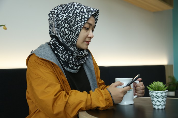 Di tengah pandemic COVID-19, nasabah dapat melakukan berbagai transaksi melalui Mandiri Syariah Mobile dengan nyaman, aman dan cepat.