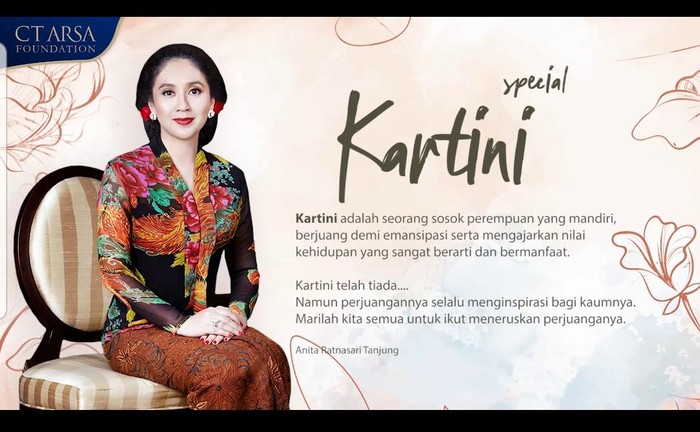 Ketua CT ARSA Foundation Anita Ratnasari Tanjung dan para tenaga medis. (Dok CT ARSA Foundation)