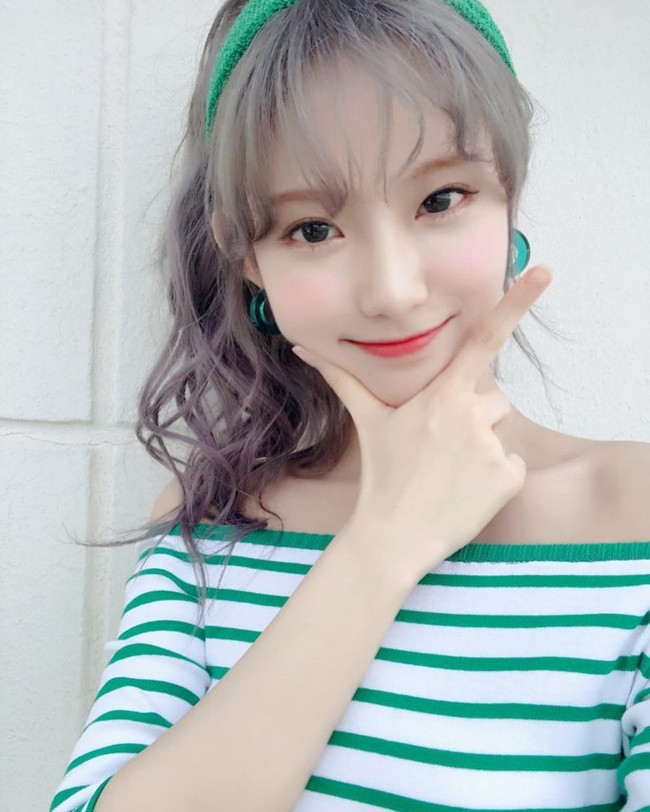 Personel girlband WJSN, Luda, dikenal memang ingin tetap melajang dan tak berencana menikah. Ia memilih jalan hidup menjadi jomblo, karena, Tidak ada yang bertahan selamanya. Termasuk pernikahan, mungkin? Foto: Instagram