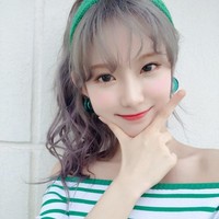 Personel girlband WJSN, Luda, dikenal memang ingin tetap melajang dan tak berencana menikah. Ia memilih jalan hidup menjadi jomblo, karena, Tidak ada yang bertahan selamanya. Termasuk pernikahan, mungkin? Foto: Instagram