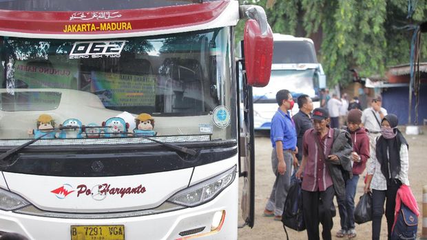 Kala Sopir Hendak Tabrak Larangan Mudik: Jalan Kaki Sekalian