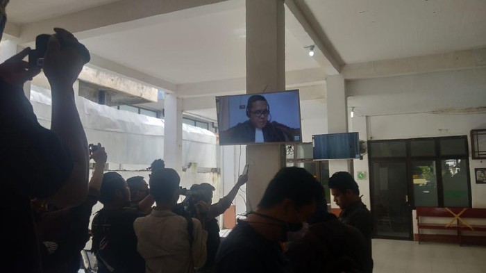 Sidang tuntutan Bupati Muara Enim nonaktif Ahmad Yani digelar online (Raja Adil-detikcom)