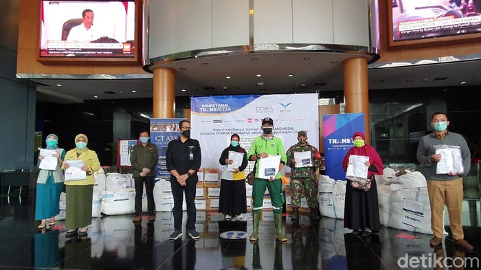 Dompet Amal TRANSMEDIA dan CT ARSA Salurkan Donasi Tahap Ketiga
