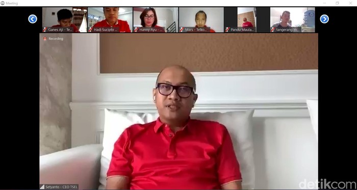 Direktur Utama Telkomsel Setyanto Hantoro