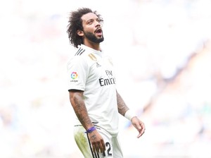 Marcelo Mengejar Rekor Roberto Carlos