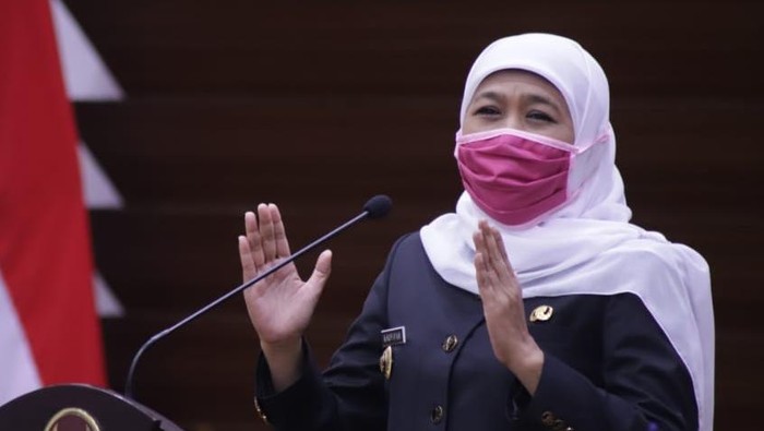 Gubernur Jawa Timur Khofifah jumpa pers di grahadi