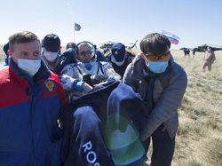 Momen Astronaut Balik ke Bumi yang Berbeda Gegara Corona