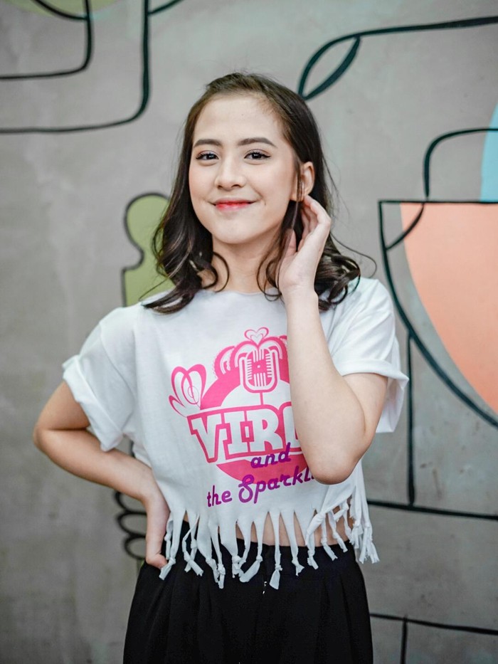 Adhisty Zara Adhisty Zara