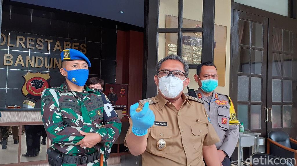 128 Ribu Anak Sudah Divaksinasi, Plt Walkot Bandung: Lawan Virus!