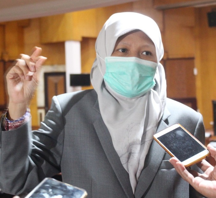 Wakil Ketua DPRD Kota Surabaya Reni Asuti