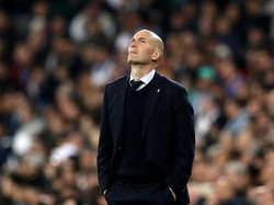 Media Spanyol, Marca melansir artikel The six sins of Zinedine Zidane alias enam dosa Zinedine Zidane. Tak ayal, Zidane kesulitan di periode keduanya melatih Real Madrid (Getty Images/Angel Martinez)