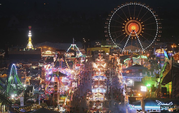 Festival rakyat terbesar di dunia yang diadakan di Jerman, Oktoberfest batal dilaksanakan tahun ini akibat pandemi COVID-19.