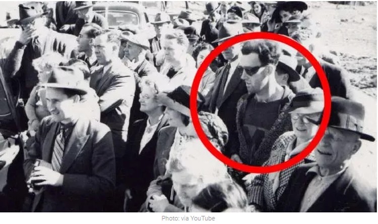 time travel Time traveler
