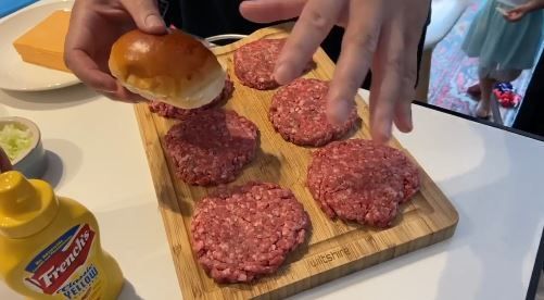 cara membuat cheeseburger