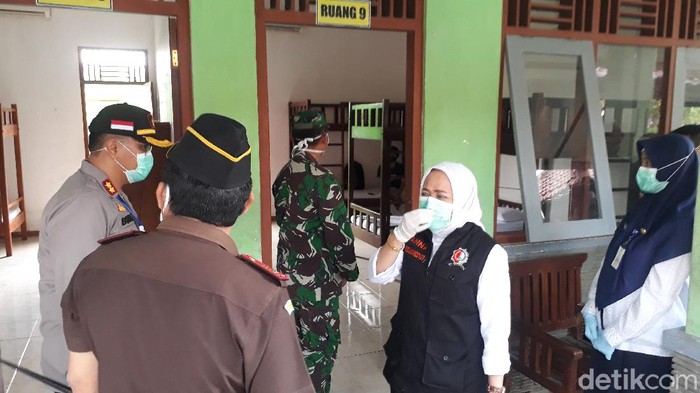 bupati anna