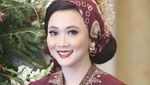 Potret Kartini Masa Kini Berpakaian Tradisional