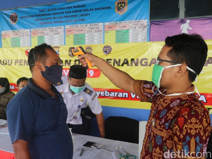 Pemda Blitar Raya mengdukung larangan mudik yang diputuskan Presiden Jokowi. Mereka telah menyiapkan beberapa skema penanganan, mengantisipasi warga yang melanggar larangan tersebut.