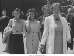 Aneka Foto Ini Dipercaya Jadi Bukti Perjalanan Waktu