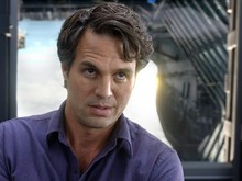 Mark Ruffalo Mengaku Diblacklist Usai Tolak Merger Paramount-Warner Bros