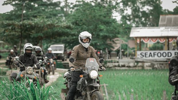 Kartini di masa kini menyuarakan emansipasi melalui hobi bermotor