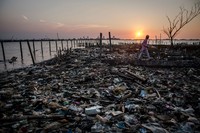 Tanggal 22 April kerap diperingati sebagai Hari Bumi. Berikut potret kondisi bumi yang kini tengah berjibaku menghadapi krisis.