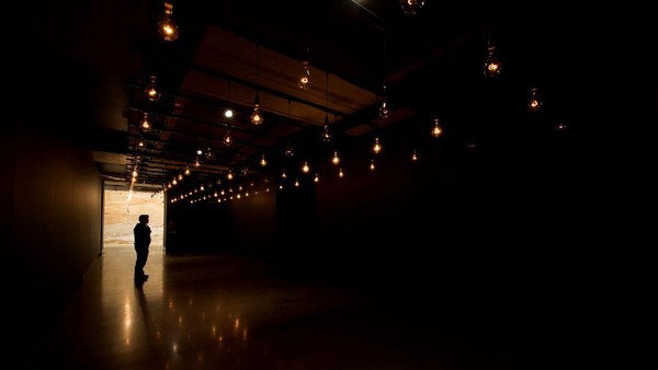 Traveler bisa ke Tasmania untuk mengunjungi Museum of Old and New Art (Mona) yang artistik. Kalian bisa menonton siaran langsung seniman Tim Steiner pada pukul 06:00 dan 12:30 WIB setiap hari. Traveler bisa ke Tasmania untuk mengunjungi Museum of Old and New Art (Mona) yang artistik. Kalian bisa menonton siaran langsung seniman Tim Steiner pada pukul 06:00 dan 12:30 WIB setiap hari.