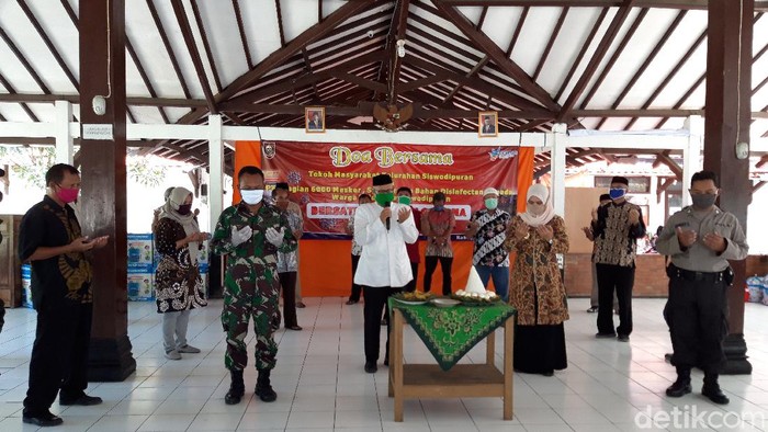 Doa bersama tokoh masyarakat Kelurahan Siswodipuran, Boyolali