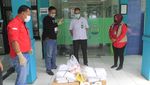 Baguna PDIP Berikan Bantuan APD ke Puskesmas Cikokol