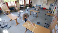 Suasana sekolah dasar di Heppenheim, Jerman, yang siap dibuka kembali dengan menerapkan social distancing.