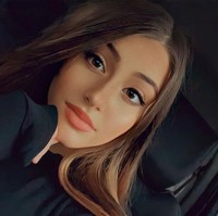 Saking miripnya, Paige sempat mendapat perhatian dari Ariana. Itu terjadi akhir tahun lalu ketika Paige mengikuti gaya Ariana sambil meniru ucapannya ketika menjadi pengisi suara karakter Cat di serial TV Nickelodeon Victorious and Sam & Cat. (Foto: Instagram/@paigeniemann)