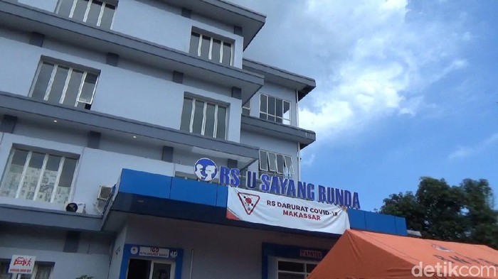 RS Sayang Bunda di Makassar dilempari batu oleh orang tak dikenal (M Taufiqqurrahman/detikcom)